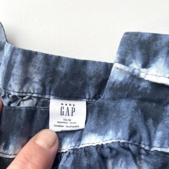 Baby Gap girls romper size 12-18 months EUC - Picture 2 of 3